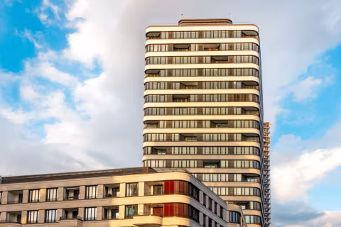 Best_Place_Brooks_on_East_Fassade-3