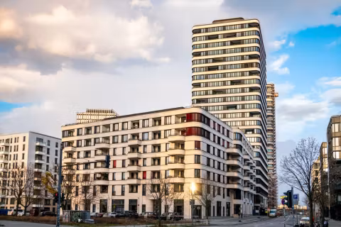 Best_Place_Brooks_on_East_Fassade-5