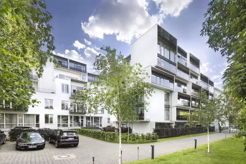 1737595-T3Bx4CmBedVk17EYZNAkHB3R-sonnige20Balkone20oder20Terrassen