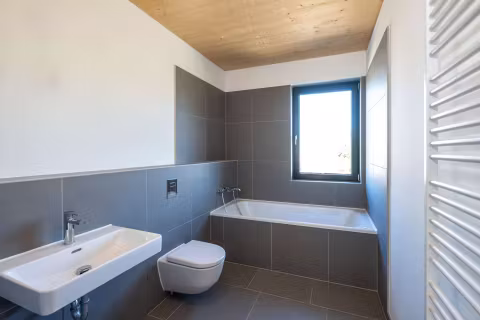 5236744-wjbFfxD9H16zJvb1henrHikj-Hauskauf_Berlin_Pankow__Bad_0830-5