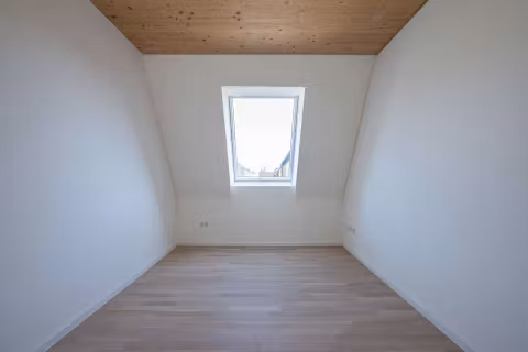 5259999-GpjsA4dw4tQMyNK6Nokm8u6y-Hauskauf_Berlin_Pankow_Zimmer_0968-1