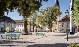 bonava-quartier-am-alten-schlosspark-7000236-marktplatz_1600x960