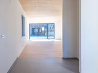 5236744-dV9iga87zhCpRtonWseTfv6P-Hauskauf_Berlin_Pankow__Wohnzimmer_0775_1