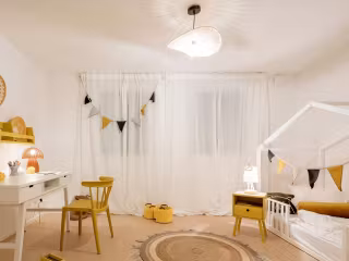 5304575-p52a72aZmAFBruQkfYjVmVmt-08_Kinderzimmer_Musterhaus