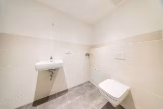 5462827-qP4uEmg85BVEdvQ8JSD4u9WB-20240725_schwarzackerstrasse-12_philipp-kirschner_043