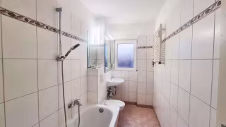 4890021-qXxTWhVXGVPK18bD3mpaE8sk-Bad_2
